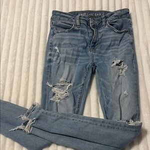 American Eagle Outfitters Women's Light Blue Ripped Skinny Jeans